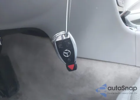 2004 Mercedes-Benz E 320 4Matic from USA, damaged, VIN WDBUF82J54X111160